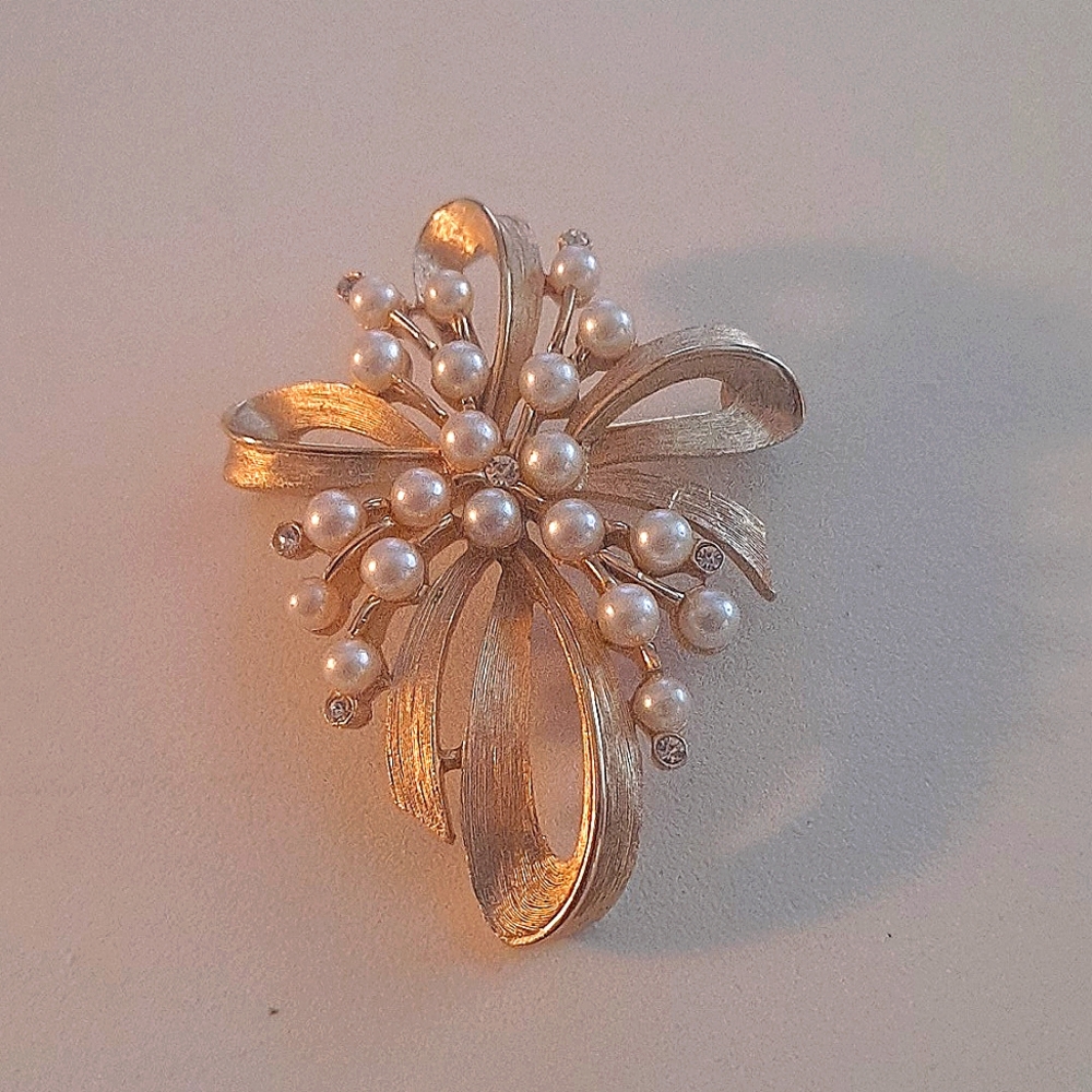 Vintage Crown Trfari wedding bouquet brooch